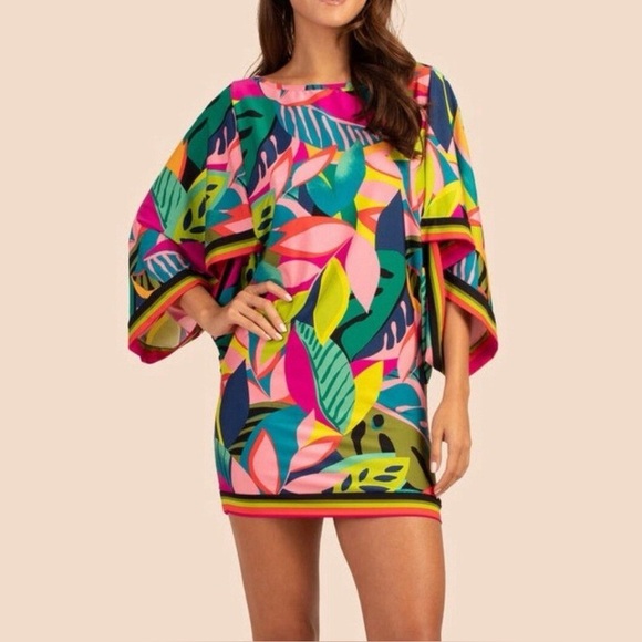 Trina Turk Other - TRINA TURK Women's Rainforest Drape Sleeve Tunic Swim Cover-up Swimsuit Medium
